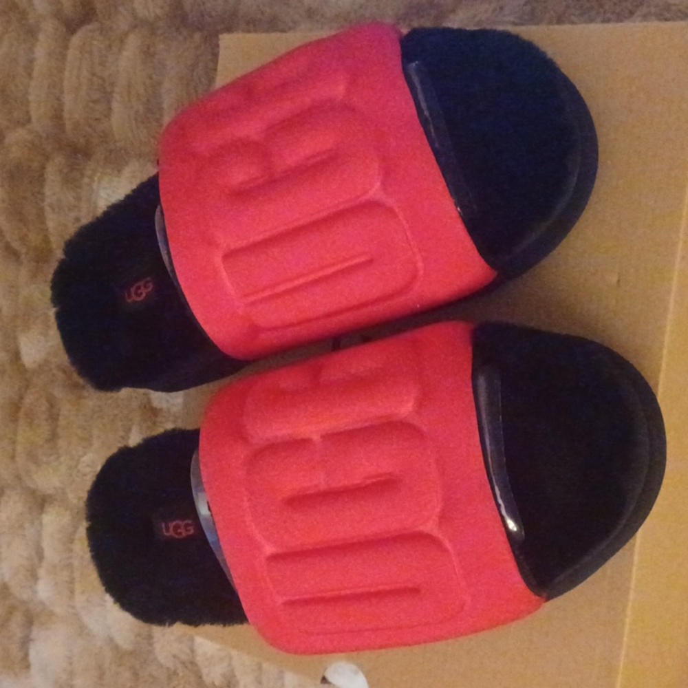 Ugg Maxi Graphic Slide